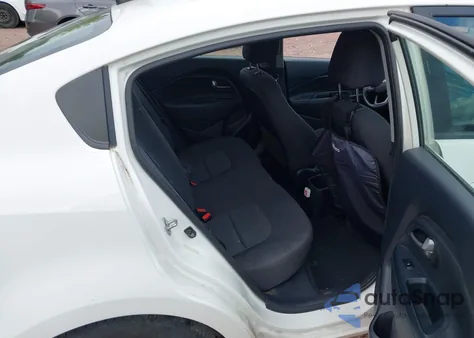 2014 Kia Rio Lx z USA, uszkodzony, nr VIN KNADM4A32E6386959